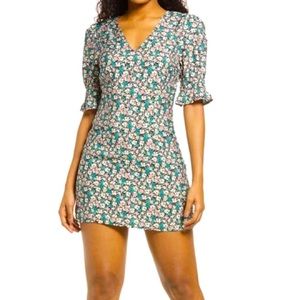 VERO MODA mini dress, new with tags, never worn. Perfect for all seasons!